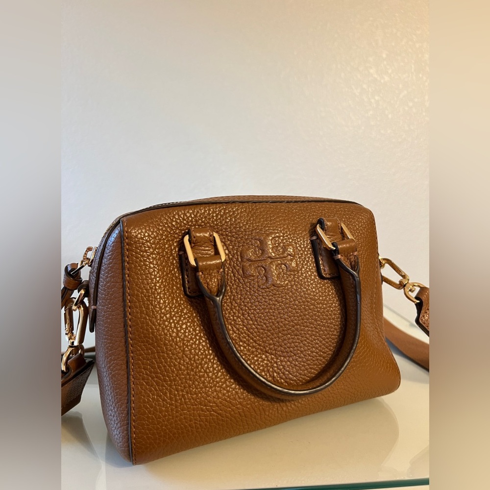 Tory Burch small crossbody bag, tan/brown color.